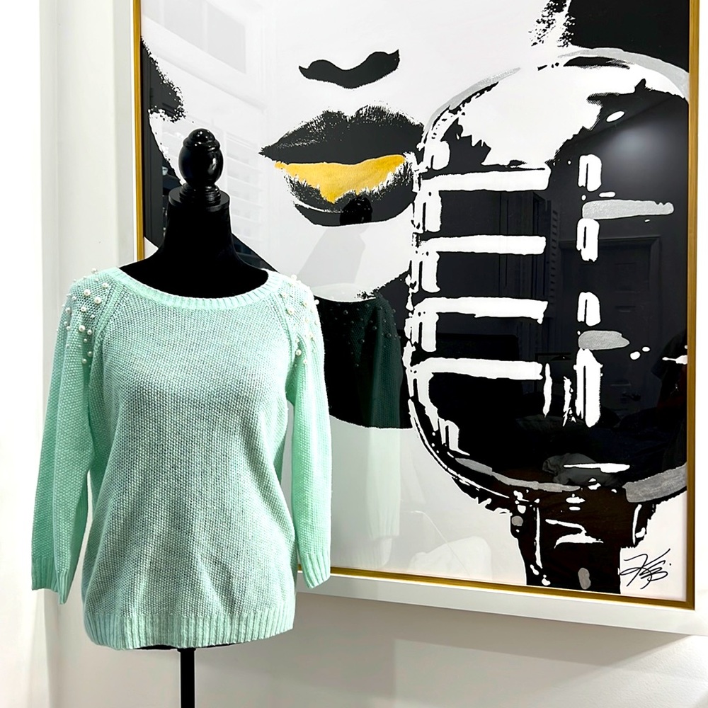 Forever 21 Mint Green 3/4 Sleeve Sweater w/Pearl Shoulder Detail, Size L